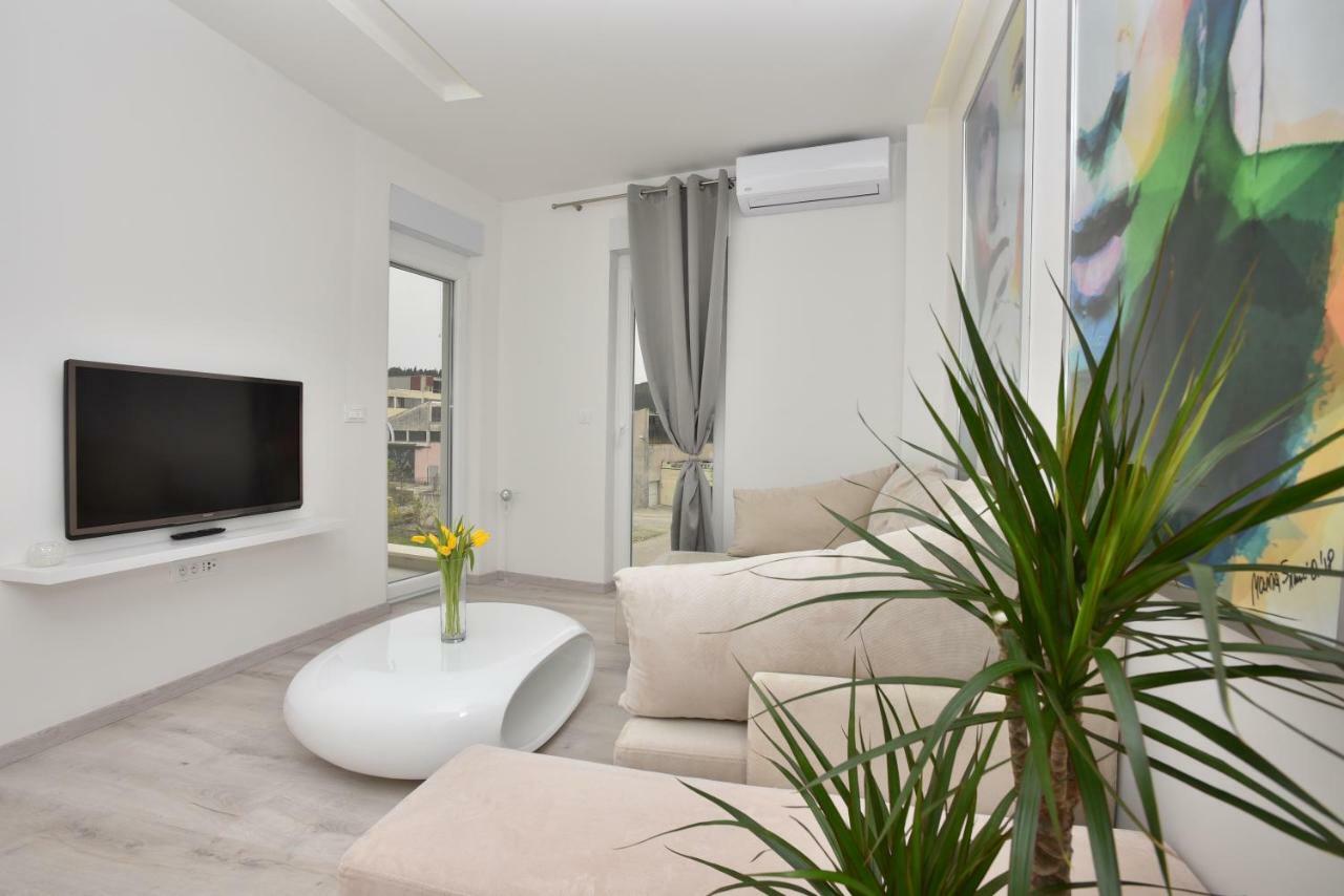 Apartament Apartman Petra Makarska Zewnętrze zdjęcie