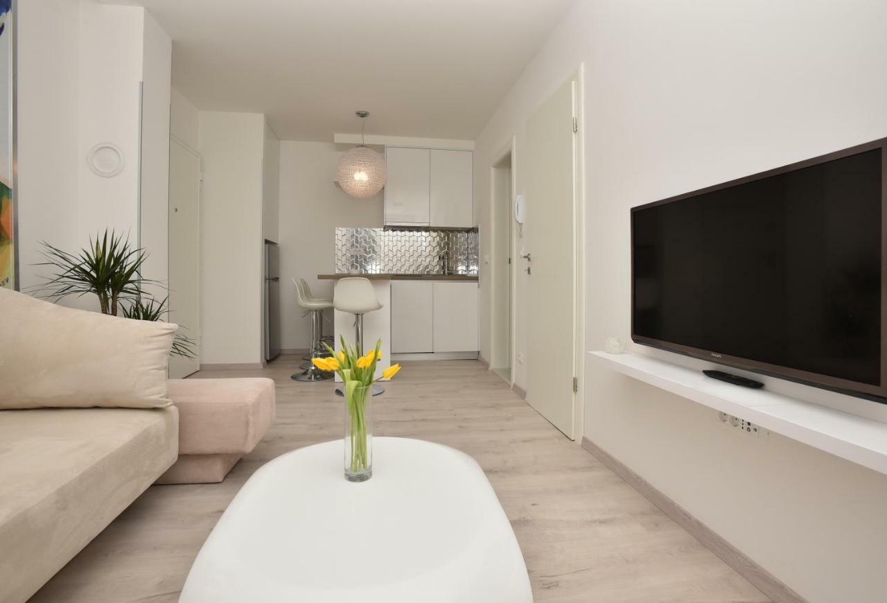 Apartament Apartman Petra Makarska Zewnętrze zdjęcie
